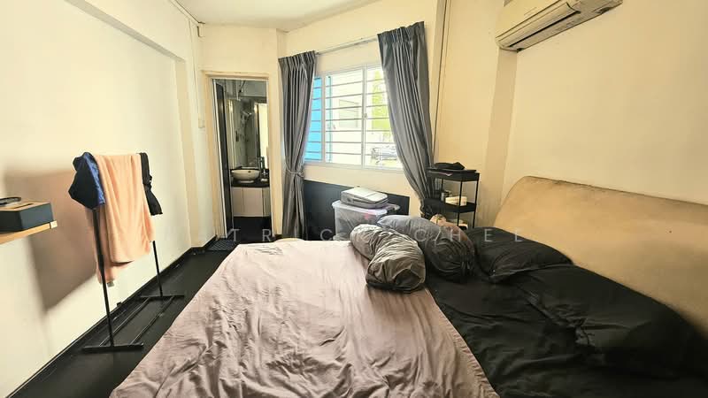138 Potong Pasir Avenue 3, 138 Potong Pasir Avenue 3, 3 Bedrooms, 1,195 sqft, HDB Flat For Sale, by Patrick Chee, 500149625 - Bedroom - PropertyGuru.com.sg
