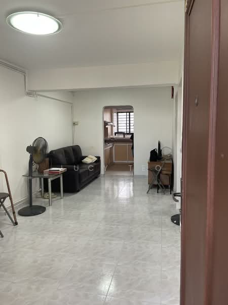 187 Boon Lay Avenue, 187 Boon Lay Avenue, 2 Bedrooms, 635 sqft, HDB Flat For Sale, by Lucy Teo, 500149630 - Living Room - PropertyGuru.com.sg