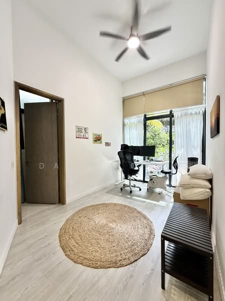 d'Leedon (Former Farrer Court), 11 Leedon Heights, 4 Bedrooms, 4,048 sqft, Condominium For Rent, by Daniel Chan, 500149631 - Study - PropertyGuru.com.sg