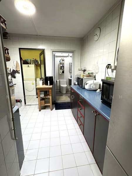 288G Bukit Batok Street 25, 288G Bukit Batok Street 25, 3 Bedrooms, 1,292 sqft, HDB Flat For Sale, by Nguyen Son Minh, 500149637 - Kitchen - PropertyGuru.com.sg