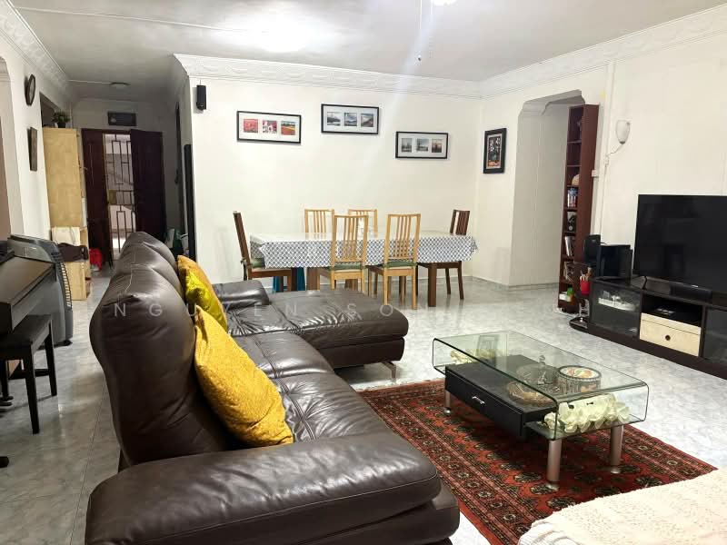288G Bukit Batok Street 25, 288G Bukit Batok Street 25, 3 Bedrooms, 1,292 sqft, HDB Flat For Sale, by Nguyen Son Minh, 500149637 - Living Room - PropertyGuru.com.sg