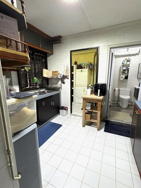 288G Bukit Batok Street 25, 288G Bukit Batok Street 25, 3 Bedrooms, 1,292 sqft, HDB Flat For Sale, by Nguyen Son Minh, 500149637 - Kitchen - PropertyGuru.com.sg