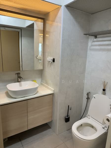 87 Dawson Road, 87 Dawson Road, 3 Bedrooms, 893 sqft, HDB Flat For Sale, by Frank Duan, 500149666 - Master Bathroom - PropertyGuru.com.sg