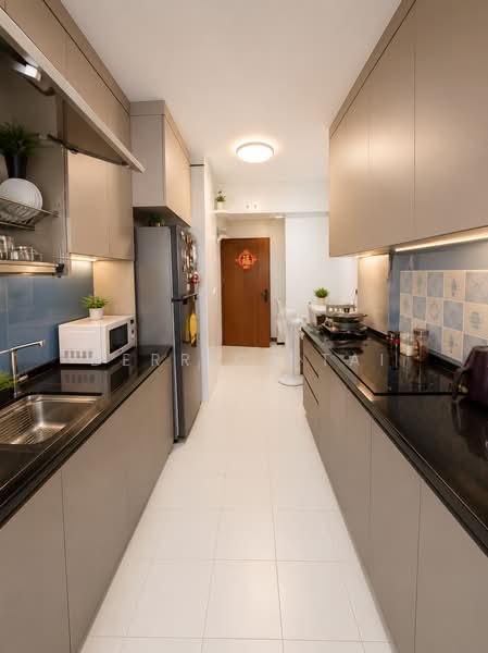 416A Fernvale Link, 416A Fernvale Link, 3 Bedrooms, 1,001 sqft, HDB Flat For Sale, by Derrick Tai, 500149670 - Kitchen - PropertyGuru.com.sg