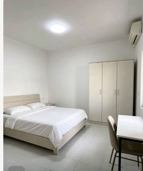 East Coast Road @ Marine Parade mrt, East Coast road, 6-7 mins walk to mrt, Room Rental, 149 sqft, Terraced House For Rent, by Elaine Tay, 500149674 - Bedroom - PropertyGuru.com.sg