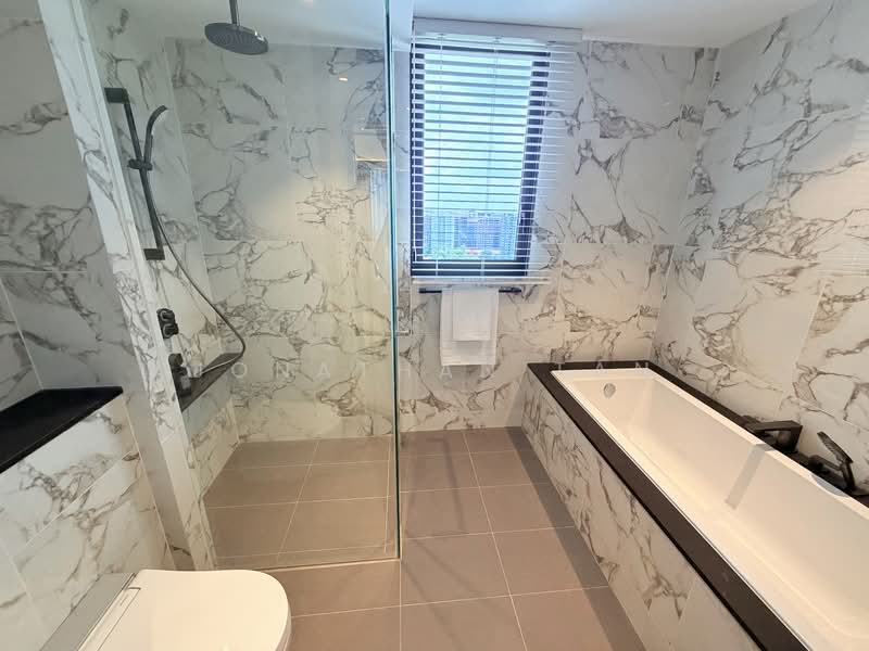 Tembusu Grand, 94 Jalan Tembusu, 5 Bedrooms, 2,691 sqft, Condominium For Sale, by Jonathan Tan, 500149675 - Bathroom - PropertyGuru.com.sg