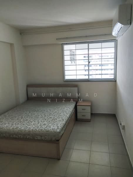 432 Tampines Street 41, 432 Tampines Street 41, 3 Bedrooms, 904 sqft, HDB Flat For Rent, by Muhammad Nizam, 500149677 - Bedroom - PropertyGuru.com.sg