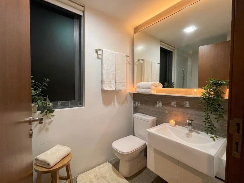 Parc Centros, 82 Punggol Central, 3 Bedrooms, 990 sqft, Condominium For Sale, by Eric Chan 陳鴻運, 500149678 - Bathroom - PropertyGuru.com.sg