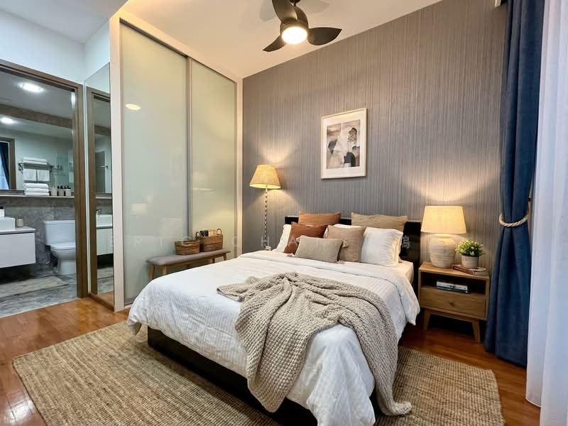 Parc Centros, 82 Punggol Central, 3 Bedrooms, 990 sqft, Condominium For Sale, by Eric Chan 陳鴻運, 500149678 - Bedroom - PropertyGuru.com.sg
