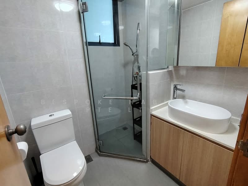 Blue Horizon, 23 West Coast Crescent, Room Rental, 100 sqft, Condominium For Rent, by Bespoke Habitat Pte Ltd, 500149680 - 15-10 Common Bathroom - PropertyGuru.com.sg