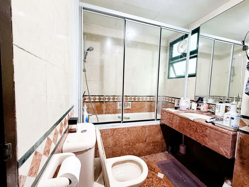Hillview Green, 67 Hume Avenue, 3 Bedrooms, 1,281 sqft, Condominium For Sale, by Kesinee Kess, 500149681 - Bathroom - PropertyGuru.com.sg