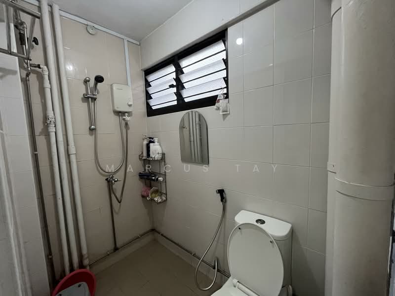 770 Yishun Avenue 3, 770 Yishun Avenue 3, Room Rental, 250 sqft, HDB Flat For Rent, by Marcus Tay, 500149691 - Bathroom - PropertyGuru.com.sg