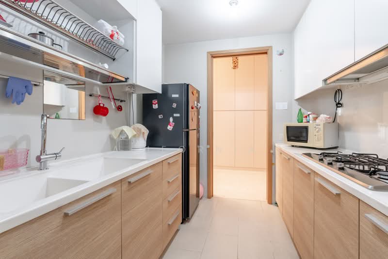 Bishan, 1km to Catholic High School, Ang Mo Kio, Junction 8, , 3 Bedrooms, 1,216 sqft, Condominium For Sale, by California ., 500149693 - Kitchen - PropertyGuru.com.sg