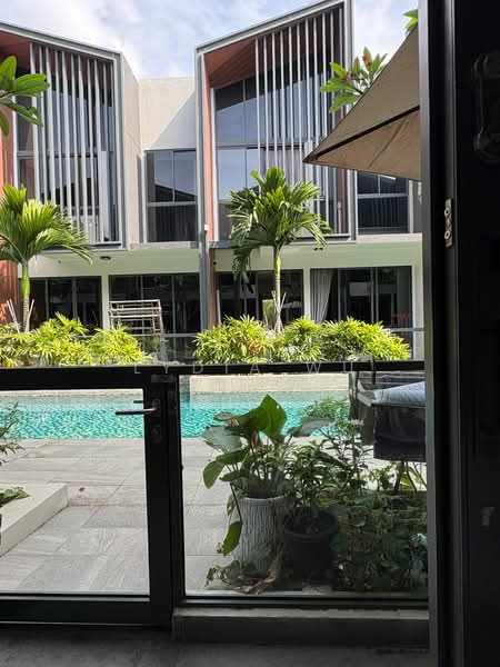 Affinity At Serangoon, , 5 Bedrooms, 2,336 sqft, Cluster House For Sale, by Lydia Wu, 500149700 - Exterior - PropertyGuru.com.sg