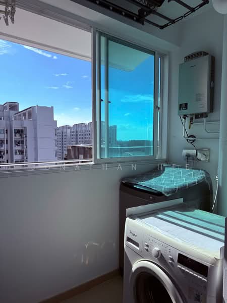 217B Sumang Walk, 217B Sumang Walk, 3 Bedrooms, 990 sqft, HDB Flat For Sale, by Jonathan Hee, 500149705 - Balcony - PropertyGuru.com.sg