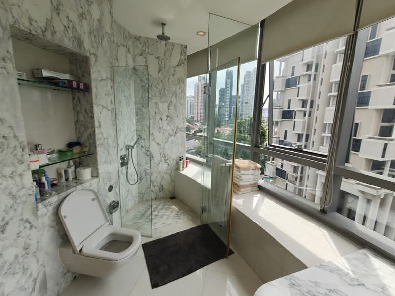 Cliveden at Grange, 100 Grange Road, 3 Bedrooms, 2,153 sqft, Condominium For Sale, by Joseph Tan, 500149720 - Bathroom - PropertyGuru.com.sg