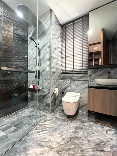 Grange 1866, 74 Grange Rd, 2 Bedrooms, 764 sqft, Condominium For Rent, by Linda Yang, 500149721 - Bathroom - PropertyGuru.com.sg