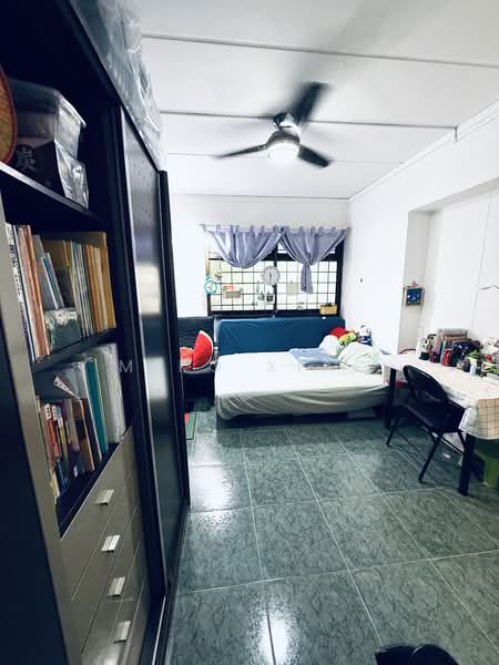476 Sembawang Drive, 476 Sembawang Drive, 3 Bedrooms, 969 sqft, HDB Flat For Sale, by Miko Xiao, 500149729 - Living Room - PropertyGuru.com.sg