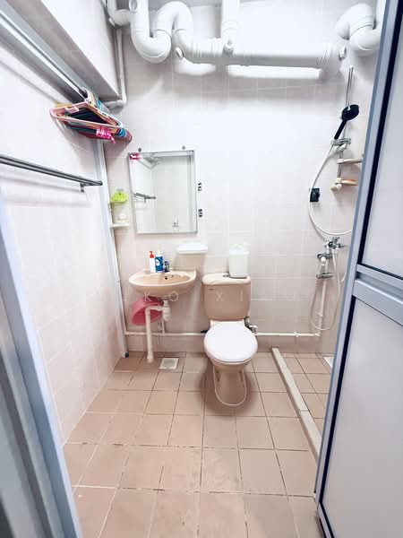 476 Sembawang Drive, 476 Sembawang Drive, 3 Bedrooms, 969 sqft, HDB Flat For Sale, by Miko Xiao, 500149729 - Bathroom - PropertyGuru.com.sg