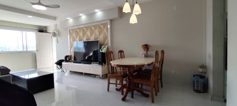 805 Woodlands Street 81, 805 Woodlands Street 81, 6 Bedrooms, 2,034 sqft, HDB Flat For Sale, by Kenny Tan, 500149737 - Living Room - PropertyGuru.com.sg