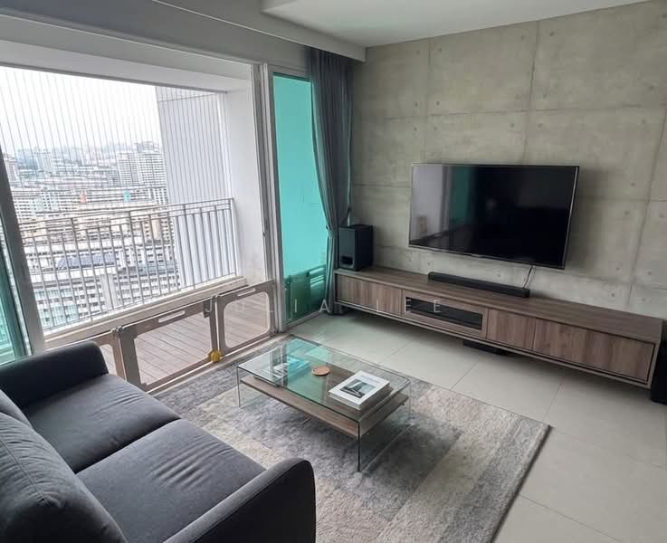 588B Ang Mo Kio Street 52, 588B Ang Mo Kio Street 52, 3 Bedrooms, 969 sqft, HDB Flat For Sale, by Julia Lee, 500149742 - Living Room - PropertyGuru.com.sg