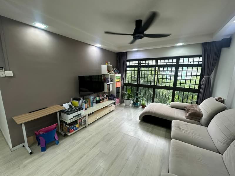 523 Woodlands Drive 14, 523 Woodlands Drive 14, 3 Bedrooms, 1,097 sqft, HDB Flat For Sale, by James Yeo, 500149752 - Living Room - PropertyGuru.com.sg