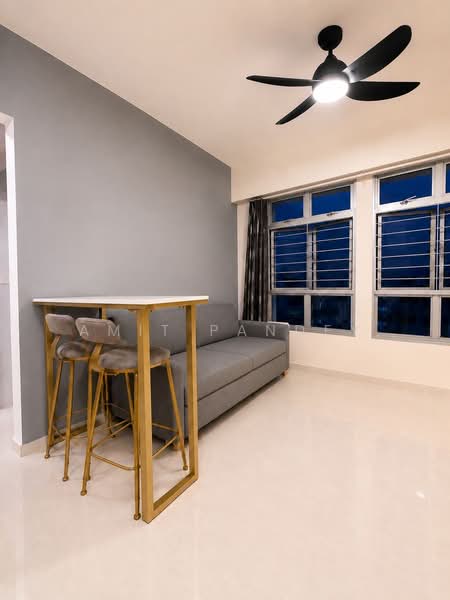 414A Fernvale Link, 414A Fernvale Link, 2 Bedrooms, 732 sqft, HDB Flat For Sale, by Amit Pandey, 500149753 - Living Room - PropertyGuru.com.sg
