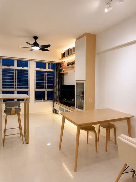414A Fernvale Link, 414A Fernvale Link, 2 Bedrooms, 732 sqft, HDB Flat For Sale, by Amit Pandey, 500149753 - Living Room - PropertyGuru.com.sg