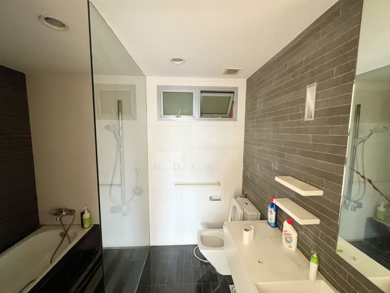 Park Infinia at Wee Nam, 2 Lincoln Road, 3 Bedrooms, 1,464 sqft, Condominium For Rent, by Claudia Sin, 500149759 - Bathroom - PropertyGuru.com.sg