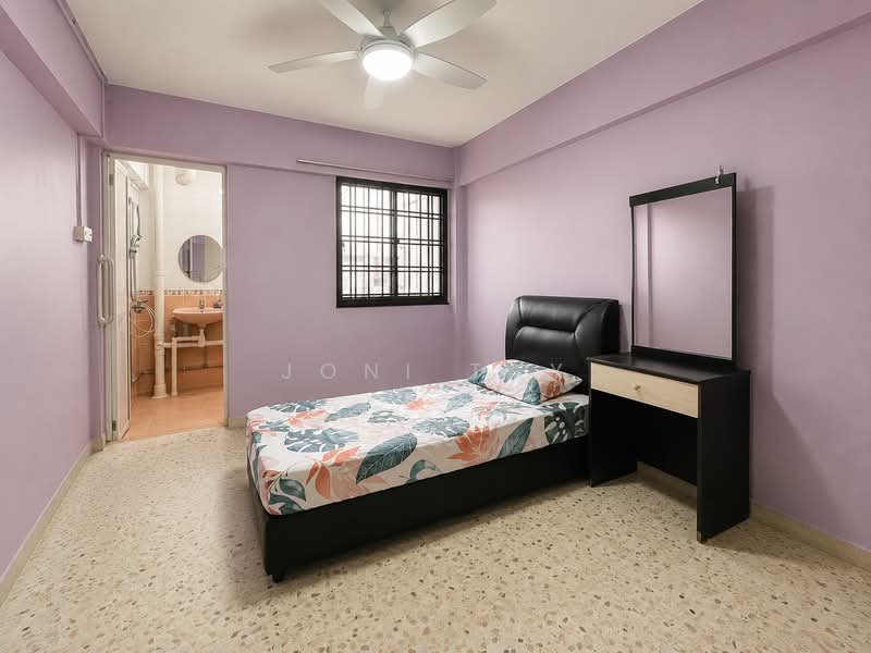 610 Ang Mo Kio Avenue 4, 610 Ang Mo Kio Avenue 4, 2 Bedrooms, 732 sqft, HDB Flat For Sale, by Joni Tay, 500149764 - Bedroom - PropertyGuru.com.sg