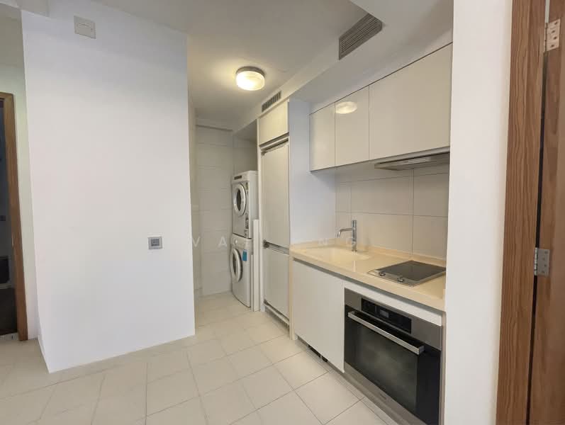 Suites at Orchard, 38 Handy Road, 1 Bedroom, 893 sqft, Condominium For Sale, by Val Ong, 500149768 - Kitchen - PropertyGuru.com.sg