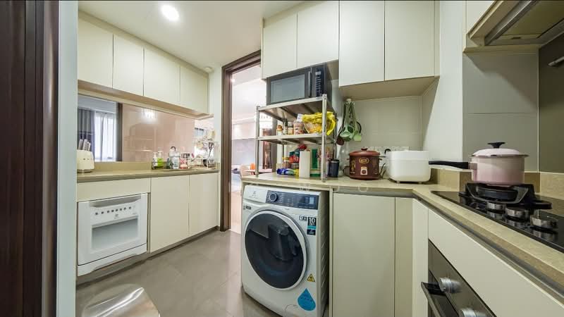 The Gazania, 7 How Sun Drive, 3 Bedrooms, 958 sqft, Condominium For Sale, by Eric Woo, 500149774 - Kitchen - PropertyGuru.com.sg