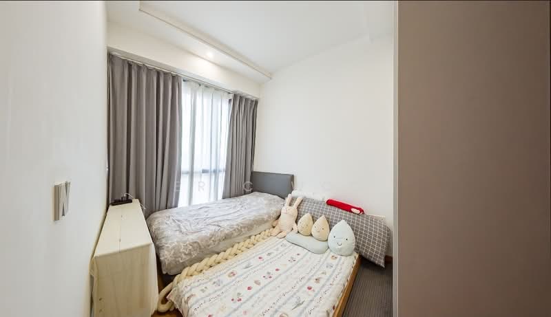 The Gazania, 7 How Sun Drive, 3 Bedrooms, 958 sqft, Condominium For Sale, by Eric Woo, 500149774 - Bedroom - PropertyGuru.com.sg