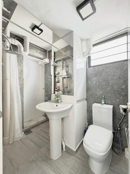 130 Bukit Merah View, 130 Bukit Merah View, 2 Bedrooms, 700 sqft, HDB Flat For Sale, by Phoebe, 500149776 - PropertyGuru.com.sg