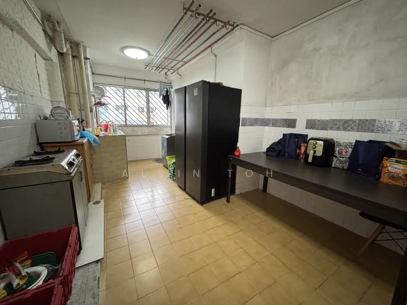 286 Yishun Avenue 6, 286 Yishun Avenue 6, 2 Bedrooms, 796 sqft, HDB Flat For Sale, by Alvin Toh, 500149783 - Kitchen - PropertyGuru.com.sg