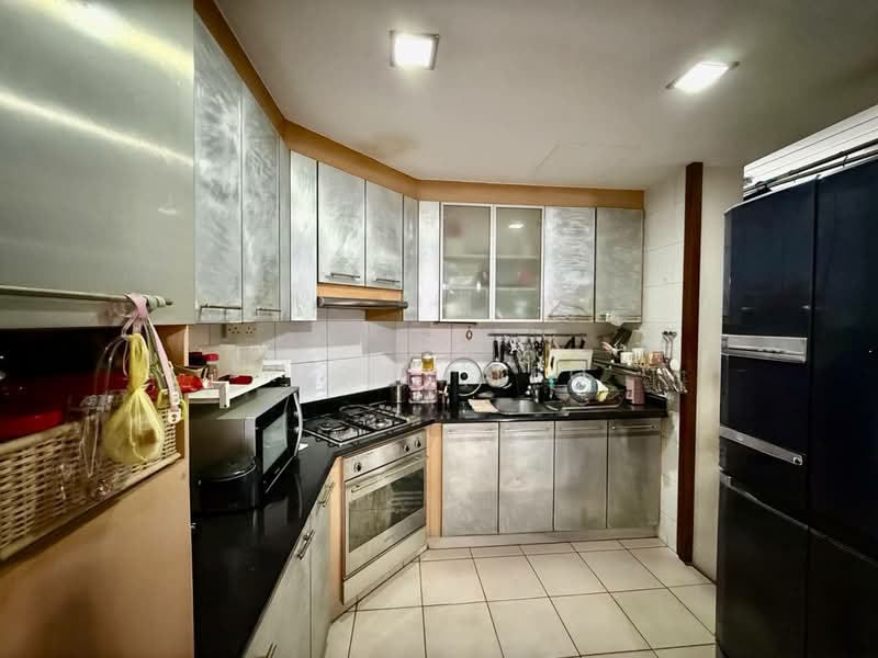 Lilydale, 560 Yishun Ave 6, 3 Bedrooms, 1,356 sqft, Condominium For Sale, by Ricky Teo, 500149793 - Kitchen - PropertyGuru.com.sg