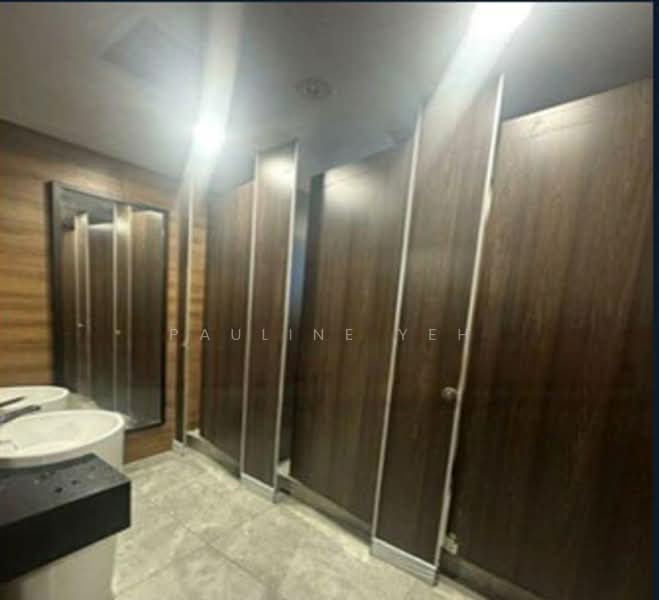 Lhk3 Building, 8 New Industrial Road, 7,719 sqft, Light Industrial (B1) For Sale, by Pauline Yeh, 500149795 - Bathroom - CommercialGuru.com.sg