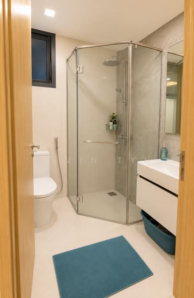 La Fiesta, Sengkang Square, 2 Bedrooms, 893 sqft, Condominium For Rent, by Alvin Tyh, 500149797 - Bathroom - PropertyGuru.com.sg