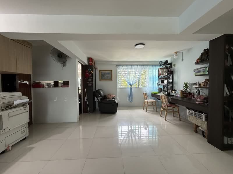 605 Bedok Reservoir Road, 605 Bedok Reservoir Road, 3 Bedrooms, 1,302 sqft, HDB Flat For Sale, by Jeremiah Buy, 500149800 - Living Room - PropertyGuru.com.sg