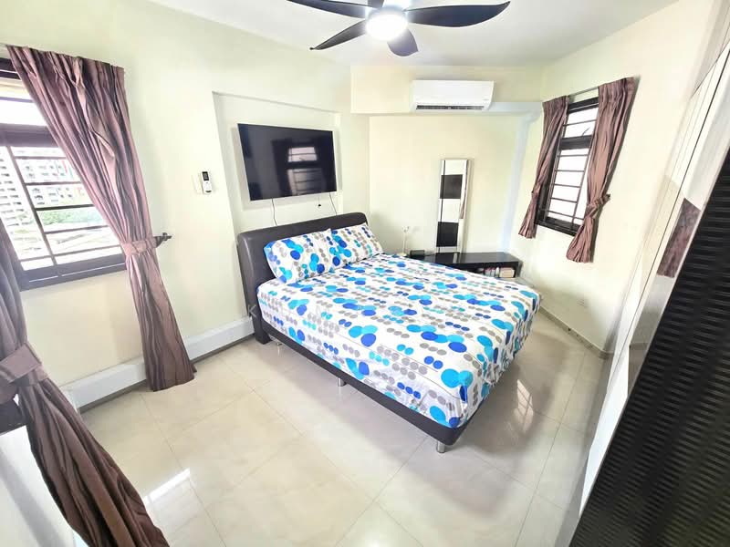 154 Rivervale Crescent, 154 Rivervale Crescent, 3 Bedrooms, 979 sqft, HDB Flat For Sale, by Kumar N, 500149801 - Bedroom - PropertyGuru.com.sg