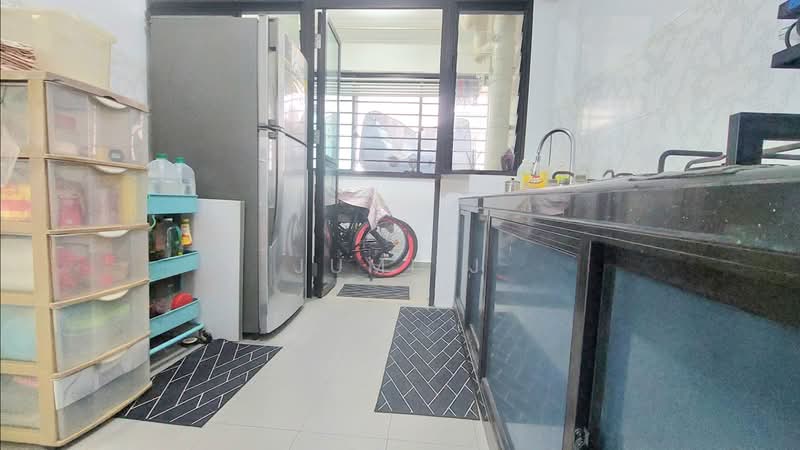 818A Choa Chu Kang Avenue 1, 818A Choa Chu Kang Avenue 1, 2 Bedrooms, 721 sqft, HDB Flat For Sale, by Jumi J, 500149802 - Kitchen - PropertyGuru.com.sg