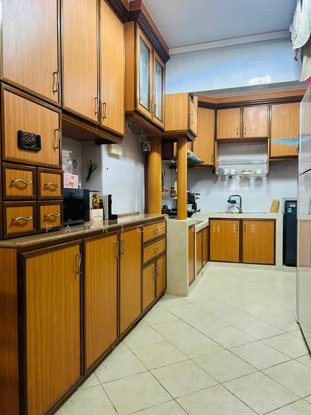 486 Choa Chu Kang Avenue 5, 486 Choa Chu Kang Avenue 5, 3 Bedrooms, 1,248 sqft, HDB Flat For Sale, by Patrick Chee, 500149803 - Kitchen - PropertyGuru.com.sg