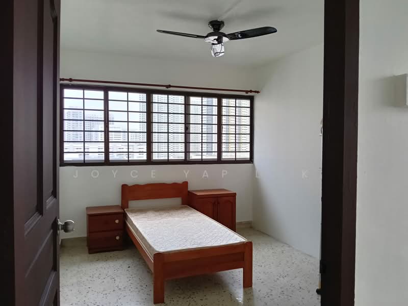 355 Clementi Avenue 2, 355 Clementi Avenue 2, 3 Bedrooms, 1,259 sqft, HDB Flat For Rent, by Joyce Yap L. K., 500149809 - Bedroom - PropertyGuru.com.sg