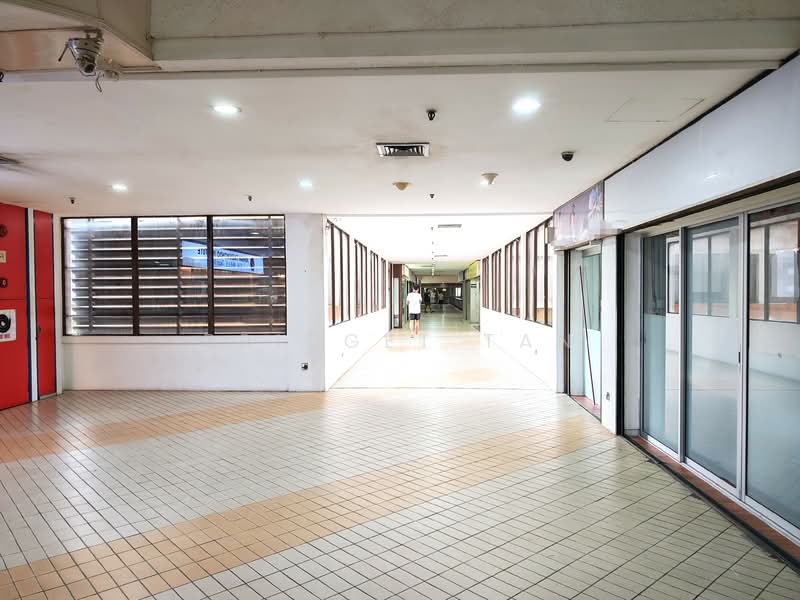 Upper Serangoon Shopping Centre, 756 Upper Serangoon Road, 238 sqft, Mall Shop For Rent, by Bridget Tan, 500149816 - Corridor - CommercialGuru.com.sg