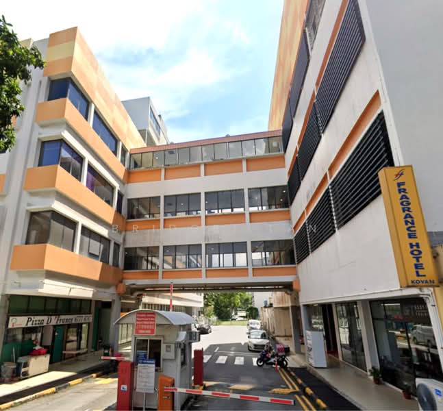 Upper Serangoon Shopping Centre, 756 Upper Serangoon Road, 238 sqft, Mall Shop For Rent, by Bridget Tan, 500149816 - Exterior - CommercialGuru.com.sg