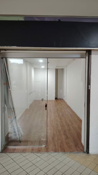 Upper Serangoon Shopping Centre, 756 Upper Serangoon Road, 238 sqft, Mall Shop For Rent, by Bridget Tan, 500149816 - Interior - CommercialGuru.com.sg