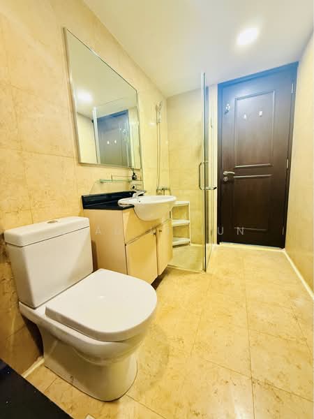 Jervois Regency, 49 Jervois Road, Room Rental, 250 sqft, Apartment For Rent, by Liau Li Jun, 500149817 - Bathroom - PropertyGuru.com.sg