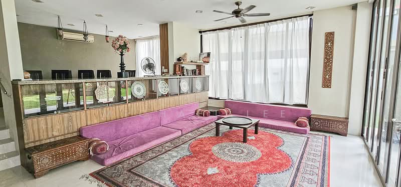 HUGE FH Semi-D @ 2c Sennett Road, Sennett Road, 8 Bedrooms, 3,980 sqft, Semi-Detached House For Sale, by Michael Lee, 500149820 - Living Room - PropertyGuru.com.sg