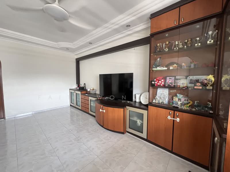 355 Tampines Street 33, 355 Tampines Street 33, 3 Bedrooms, 1,151 sqft, HDB Flat For Sale, by Faith Wong 王蕙蕙, 500149825 - Living Room - PropertyGuru.com.sg