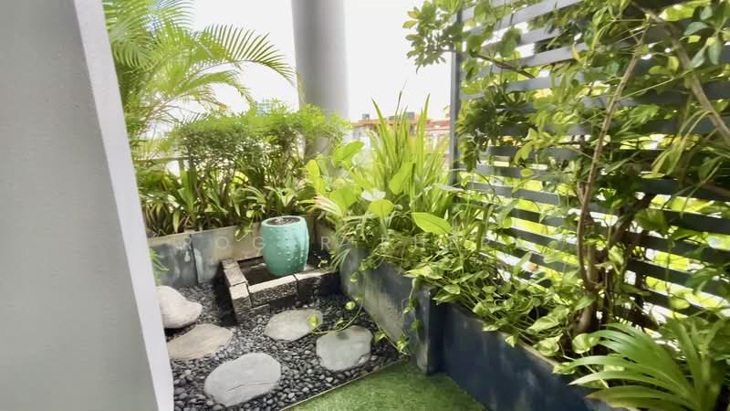 Robin Residences, 1 Robin Drive, 6 Bedrooms, 2,939 sqft, Condominium For Sale, by Roger Khera, 500149835 - Balcony - PropertyGuru.com.sg